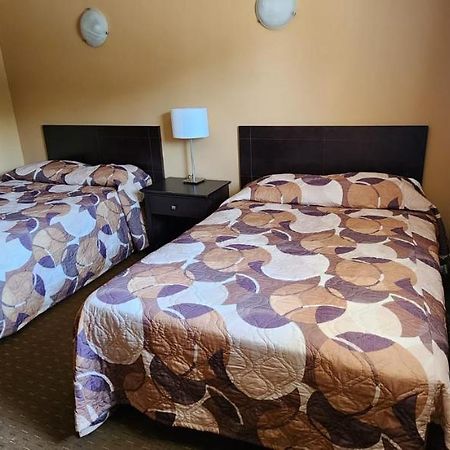 Viking Inn Gimli Экстерьер фото