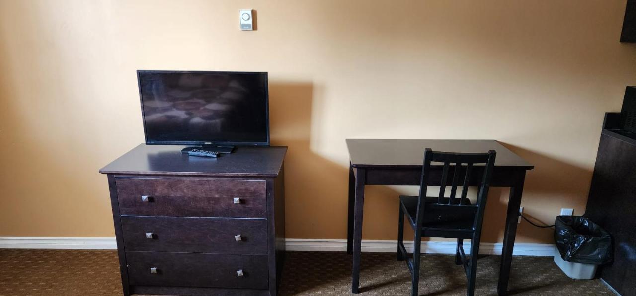 Viking Inn Gimli Экстерьер фото