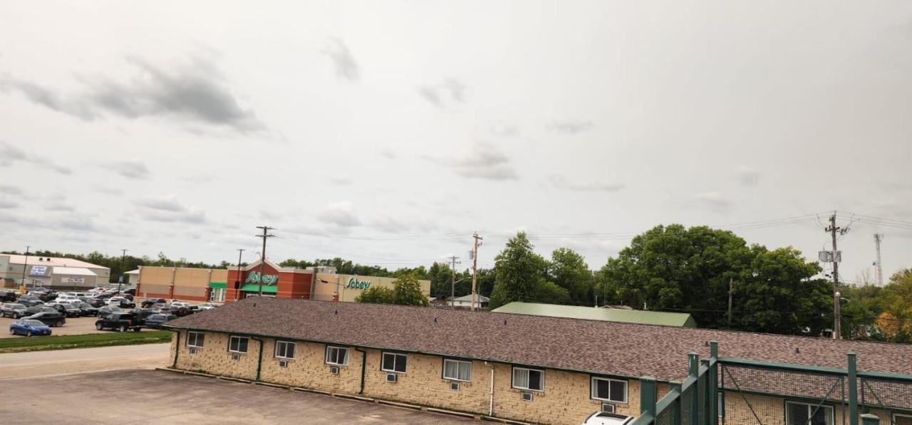 Viking Inn Gimli Экстерьер фото
