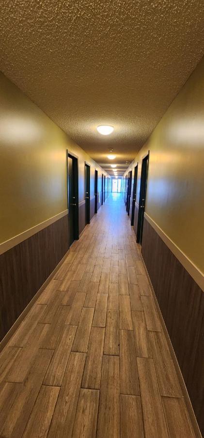 Viking Inn Gimli Экстерьер фото